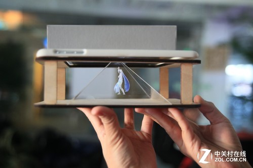 手机制作3D全息影像逐渐流行