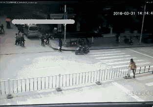 嫂子，你身上纹的是关公？